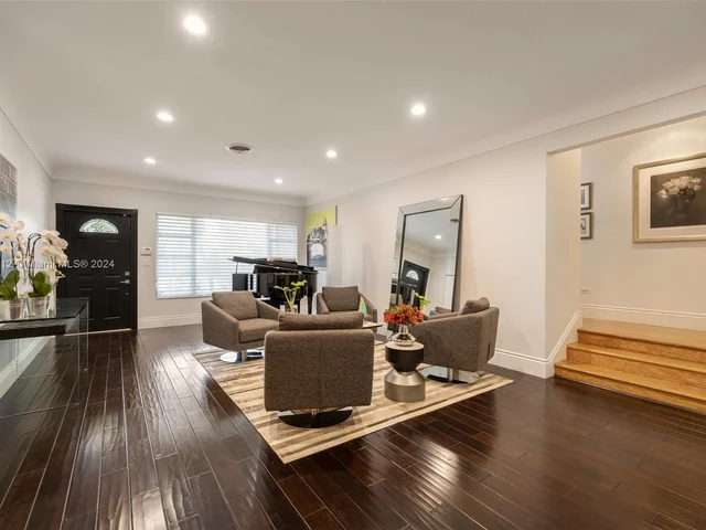 9380 SW 73rd Ave, Pinecrest FL 33156