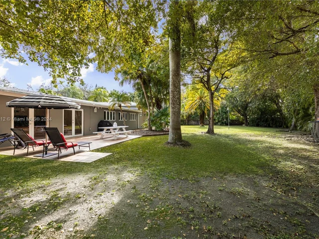 9380 SW 73rd Ave, Pinecrest FL 33156