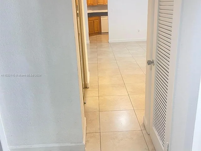 7410 SW 82nd St # K212, Miami FL 33143