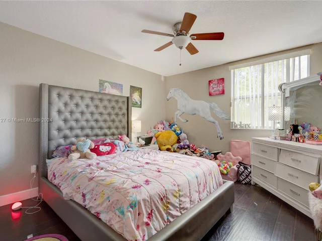 5261 SW 159th Ave, Miramar FL 33027