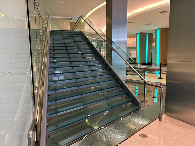 92 SW 3rd St # 506, Miami FL 33130