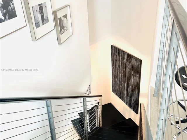 92 SW 3rd St # 506, Miami FL 33130