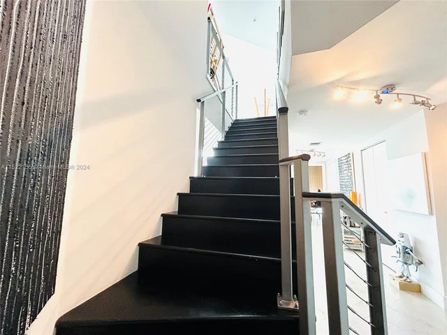 92 SW 3rd St # 506, Miami FL 33130