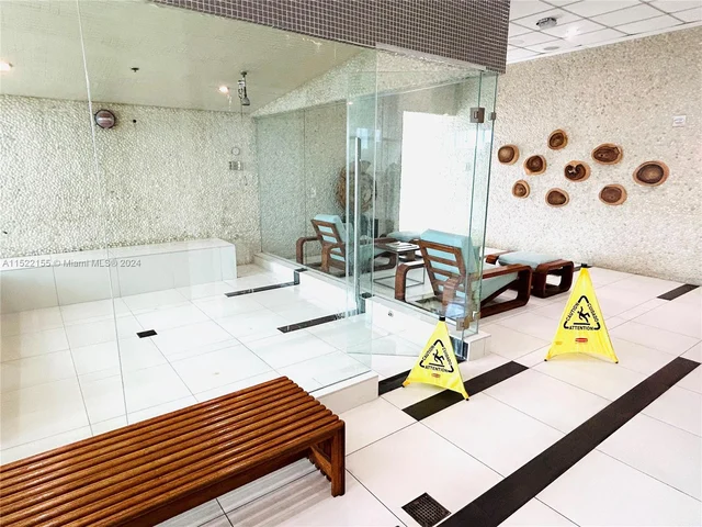 92 SW 3rd St # 506, Miami FL 33130