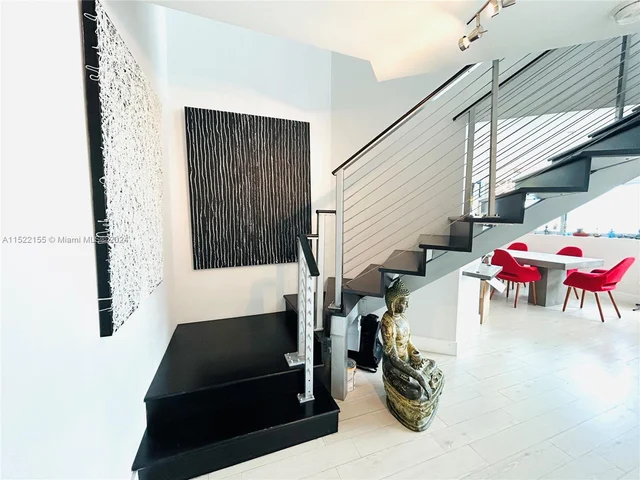 92 SW 3rd St # 506, Miami FL 33130