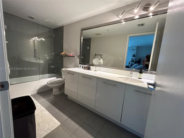 92 SW 3rd St # 506, Miami FL 33130