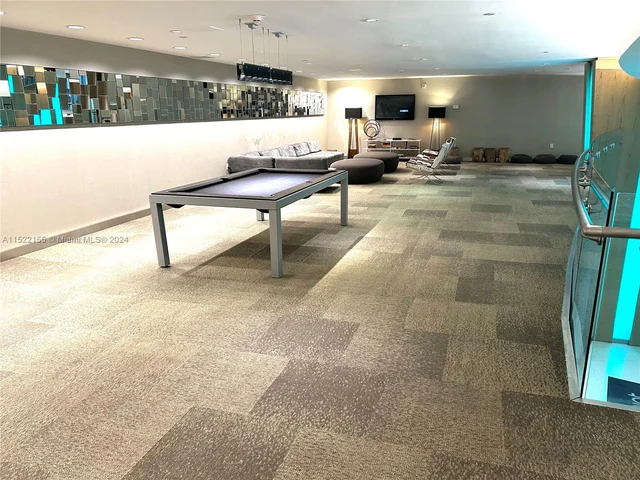 92 SW 3rd St # 506, Miami FL 33130