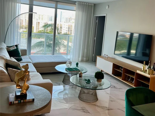 330 Sunny Isles Blvd # 705, Sunny Isles Beach FL 33160