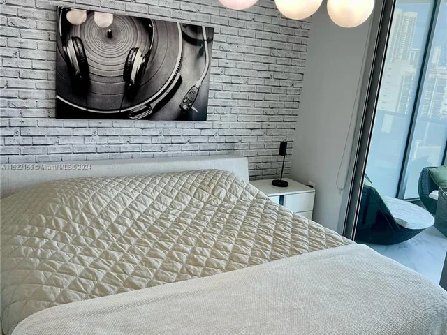 330 Sunny Isles Blvd # 705, Sunny Isles Beach FL 33160