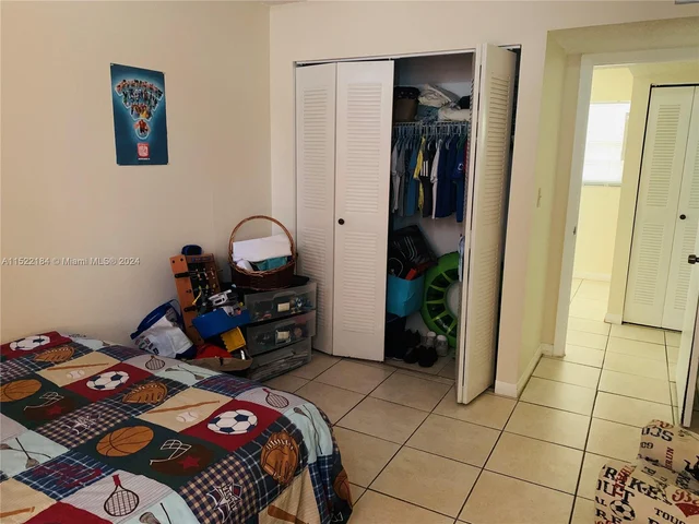 13100 SW 92 AV # 315, Miami FL 33176