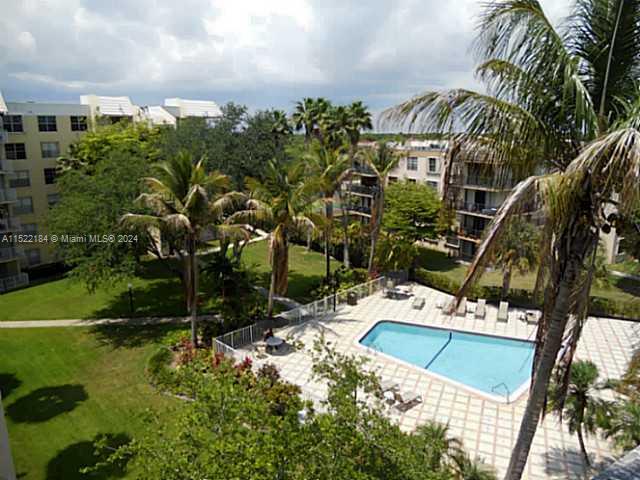 13100 SW 92 AV # 315, Miami FL 33176