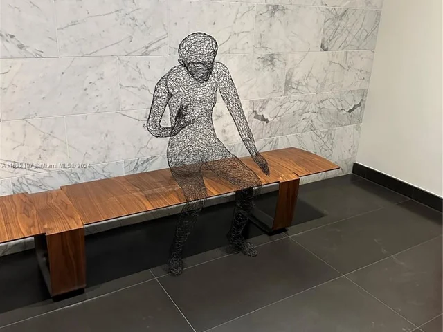 1600 NE 1st Ave # 1402, Miami FL 33132