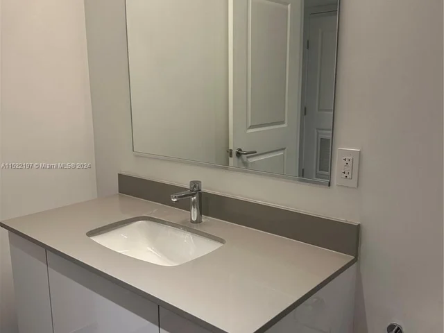 1600 NE 1st Ave # 1402, Miami FL 33132