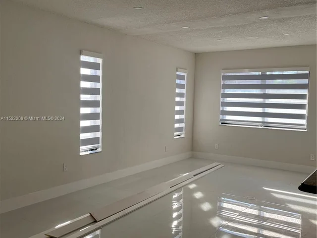 Confidential SW 136TH AVE # 0, Miami FL 33184