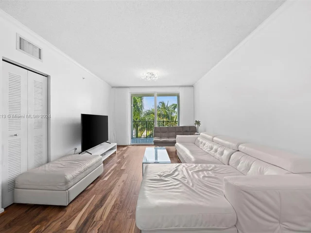 17150 N Bay Rd # 2412, Sunny Isles Beach FL 33160