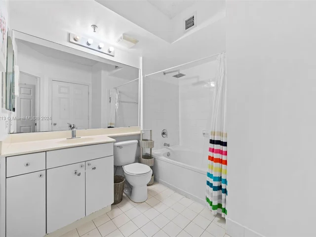 17150 N Bay Rd # 2412, Sunny Isles Beach FL 33160