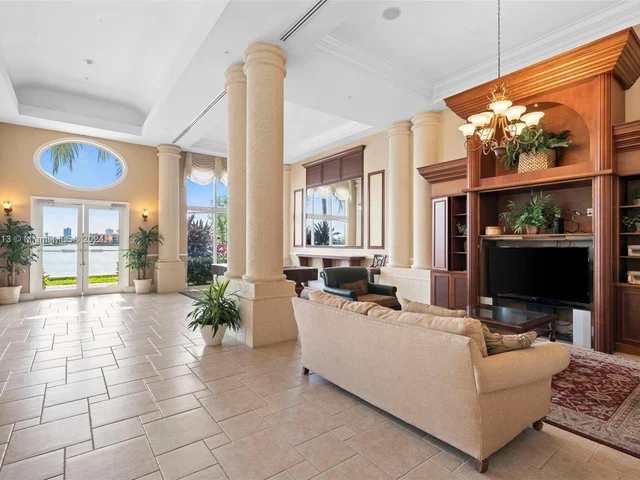 17150 N Bay Rd # 2412, Sunny Isles Beach FL 33160