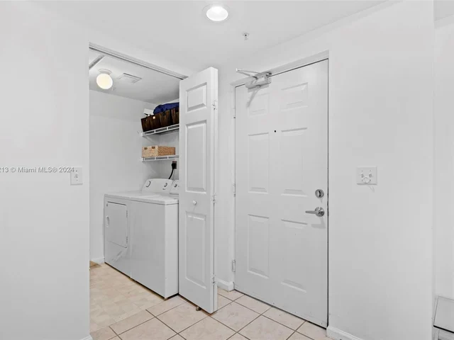 17150 N Bay Rd # 2412, Sunny Isles Beach FL 33160