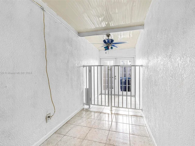 7616 NW 182nd Ter # 203, Hialeah FL 33015