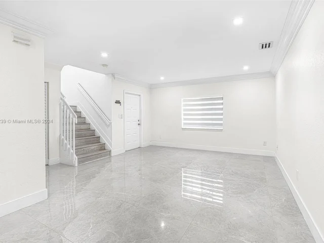 7616 NW 182nd Ter # 203, Hialeah FL 33015