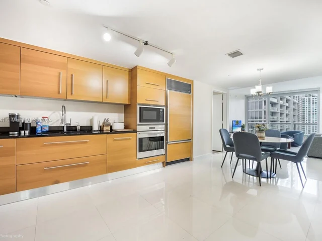 485 Brickell Ave # 2511, Miami FL 33131