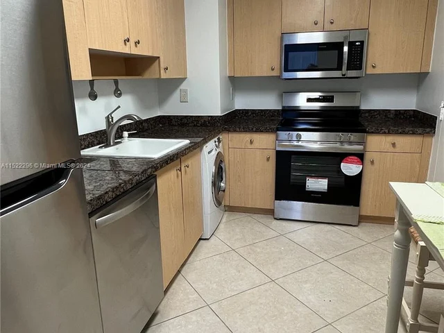 9195 Collins Ave # 511, Surfside FL 33154