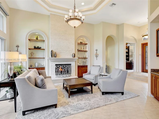 242 Montant Dr, Palm Beach Gardens FL 33410