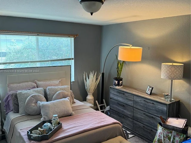 5773 NW 116th Ave # 105, Doral FL 33178