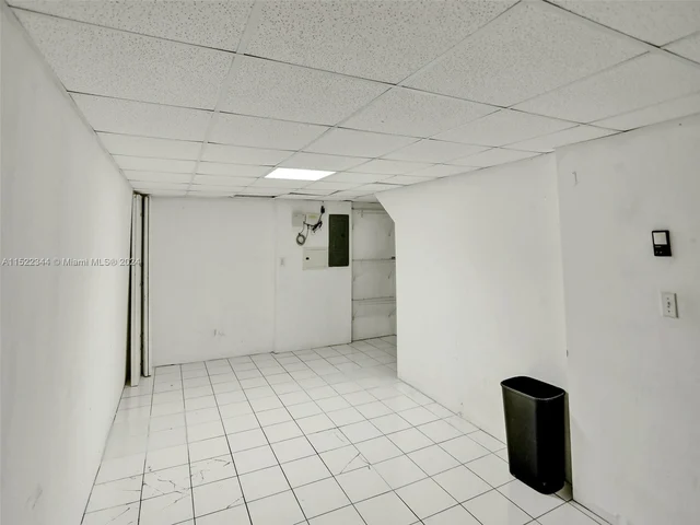 2871 NE 185th St # 203, Aventura FL 33180