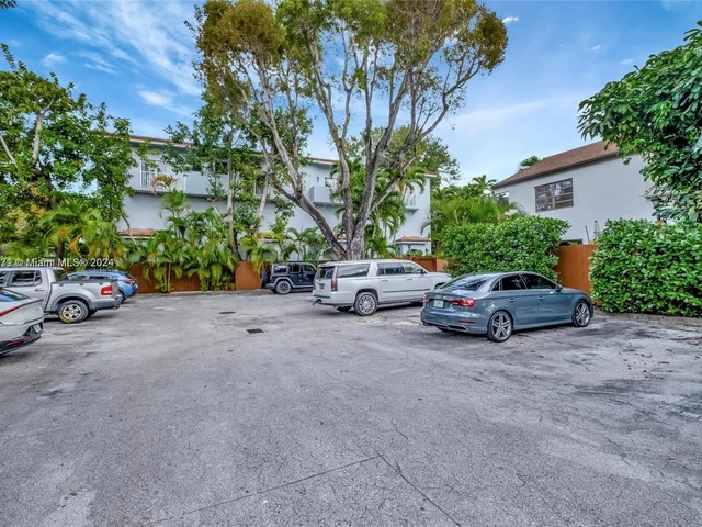 2983 Bird Ave # 4, Miami FL 33133