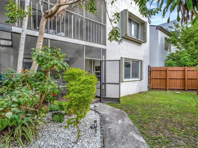 2983 Bird Ave # 4, Miami FL 33133