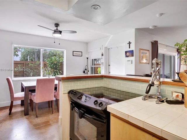 2983 Bird Ave # 4, Miami FL 33133