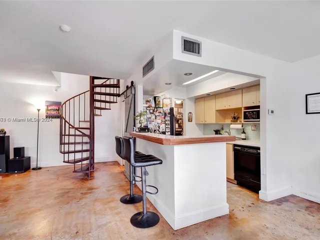 2983 Bird Ave # 4, Miami FL 33133