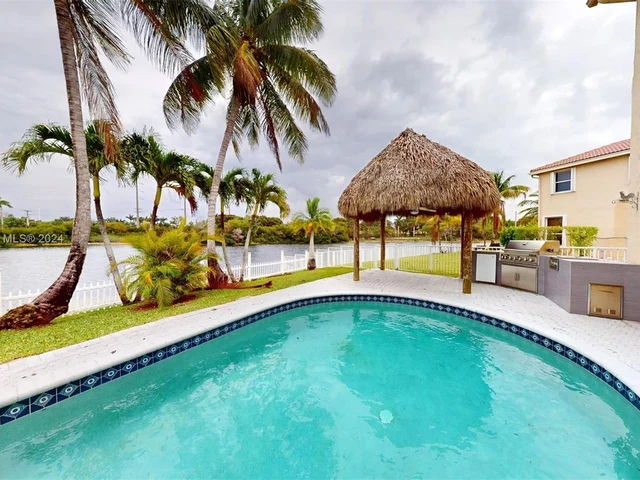 17301 SW 33rd St, Miramar FL 33029