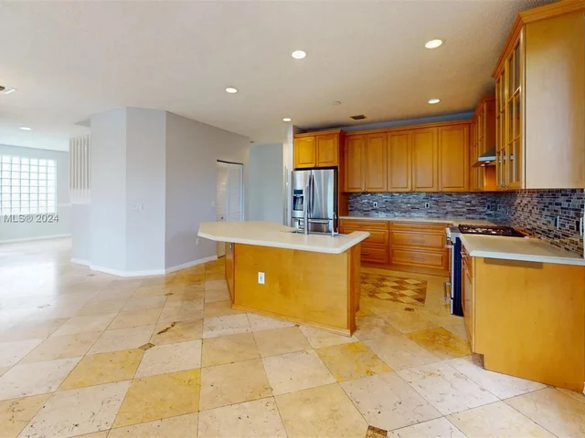 17301 SW 33rd St, Miramar FL 33029