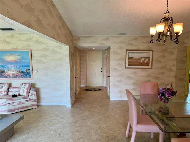 15892 Forsythia Cir, Delray Beach FL 33484