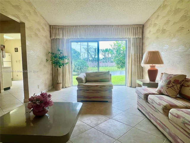 15892 Forsythia Cir, Delray Beach FL 33484