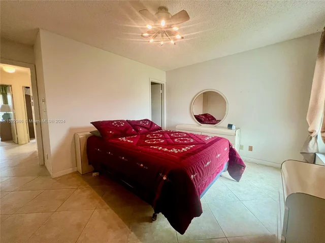 15892 Forsythia Cir, Delray Beach FL 33484