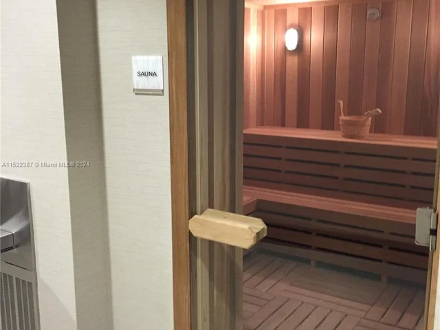 5252 NW 85th Ave # 1709, Doral FL 33166