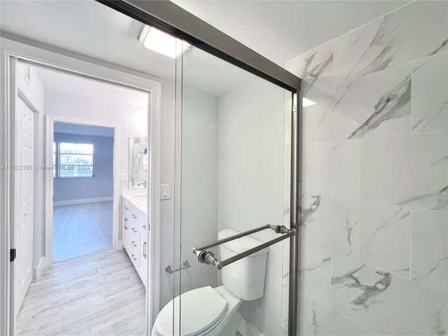 7380 N Devon Dr # 307, Tamarac FL 33321