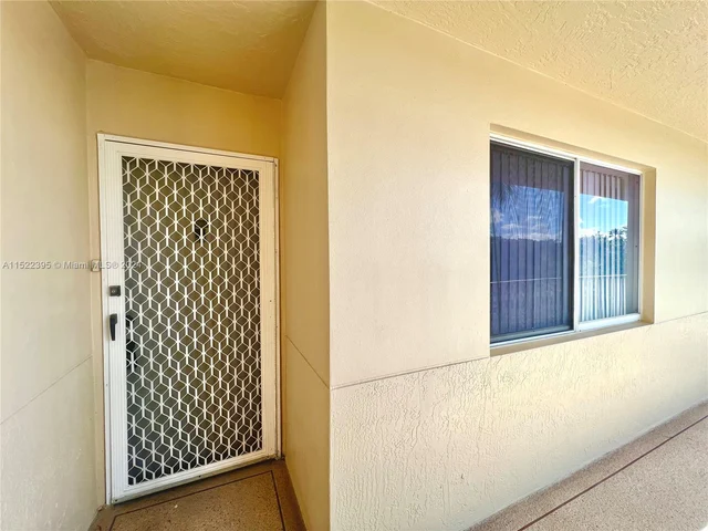 7380 N Devon Dr # 307, Tamarac FL 33321