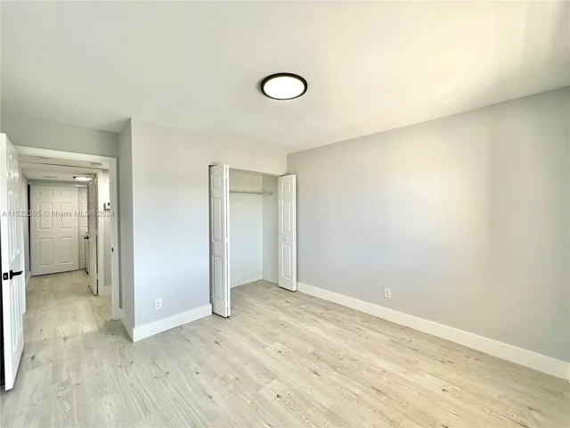 7380 N Devon Dr # 307, Tamarac FL 33321