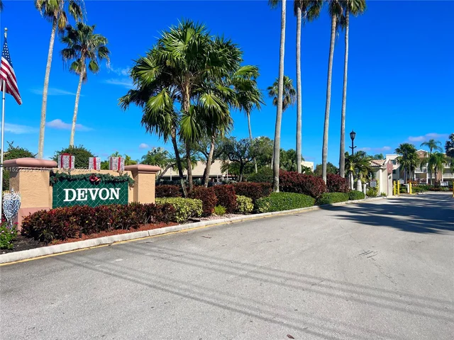 7380 N Devon Dr # 307, Tamarac FL 33321