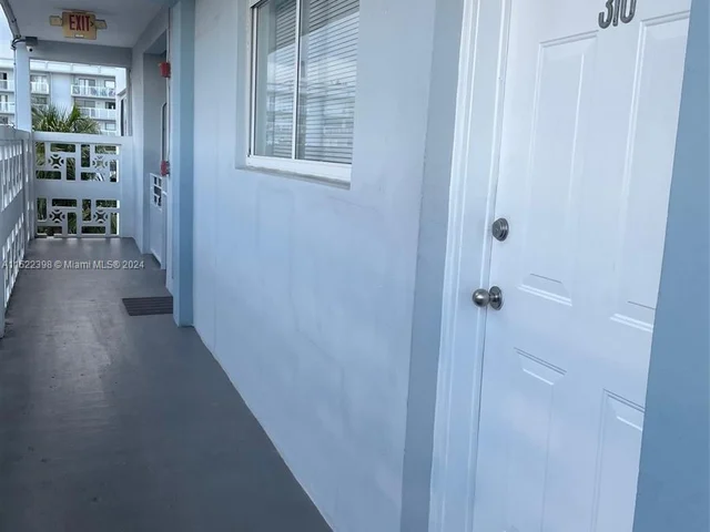 1185 Marseille Dr # 310, Miami Beach FL 33141