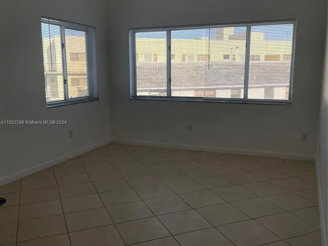 1185 Marseille Dr # 310, Miami Beach FL 33141