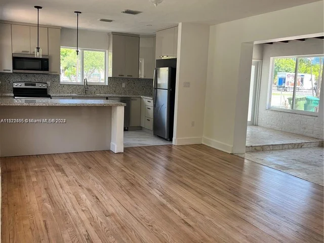 245 SW 24th Rd # 1, Miami FL 33129