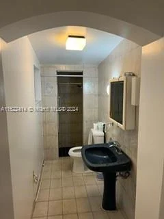 4427 SW 16th St, Miami FL 33134