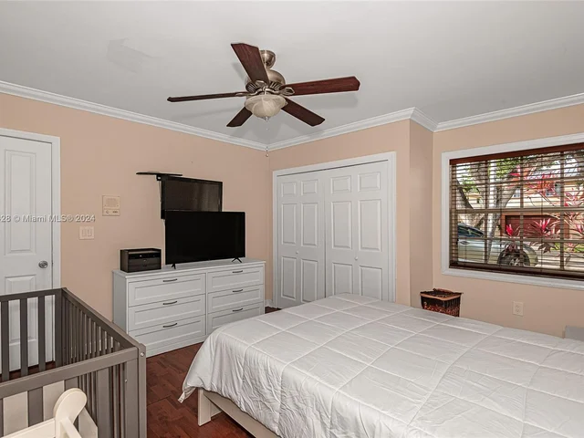 7910 NW 169th Ter, Miami Lakes FL 33016