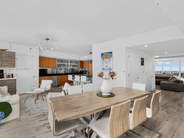 400 Alton Road # 2003, Miami Beach FL 33139