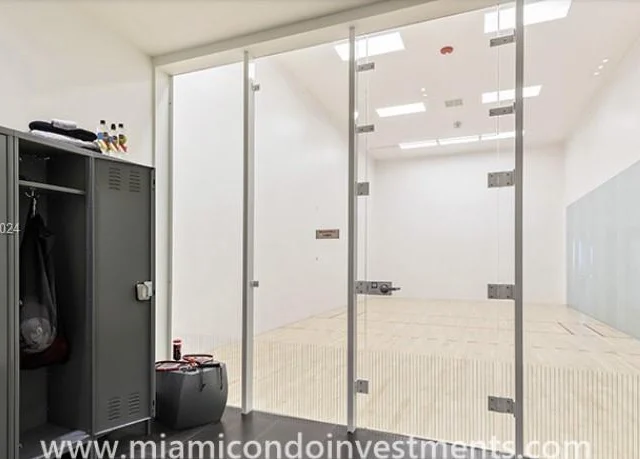 1600 NE 1st Ave # 1808, Miami FL 33132